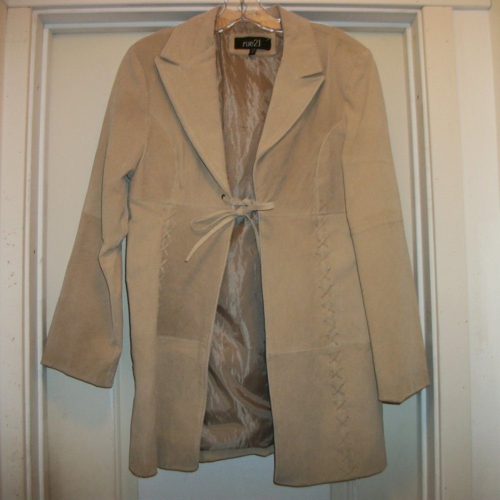 TRENDING SUEDE YELLOWSTONE COWGIRL CLEAN GIRL SUEDE BEIGE CRISS CROSS CO…